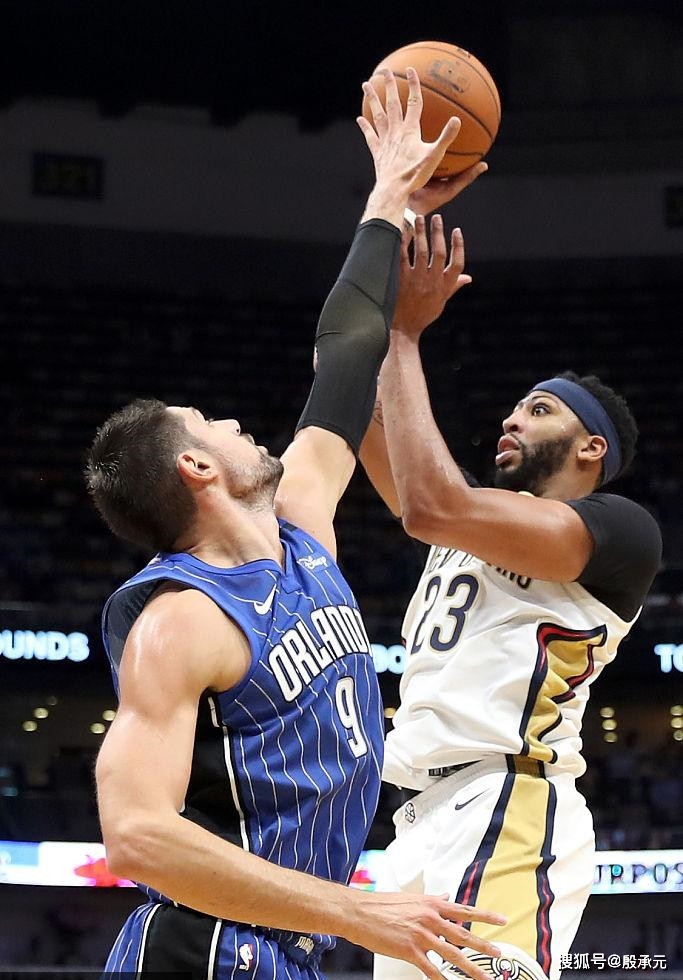 具羞辱性的 具羞辱性的